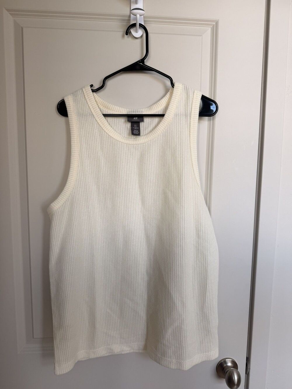 H&M Men’s Slim Fit Open-Knit Tank Top Size Medium Ivory Cream